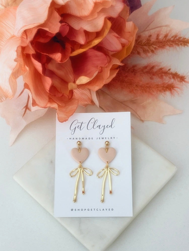 Bow + heart (18k or white gold plated)