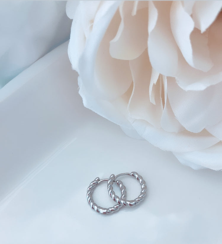 925 Sterling silver twist hoops