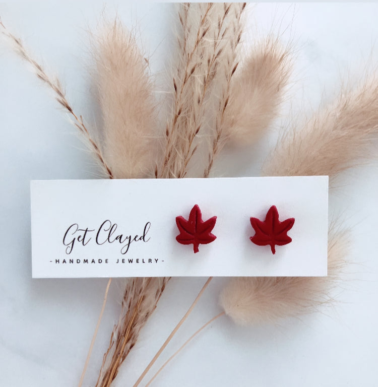 Mini maple leaf studs