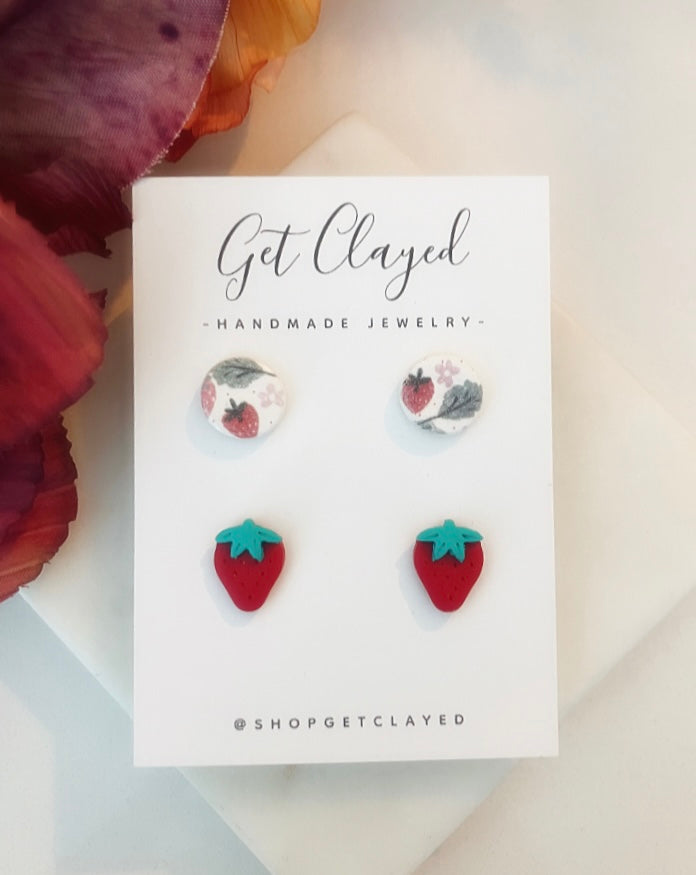 Strawberry stud set
