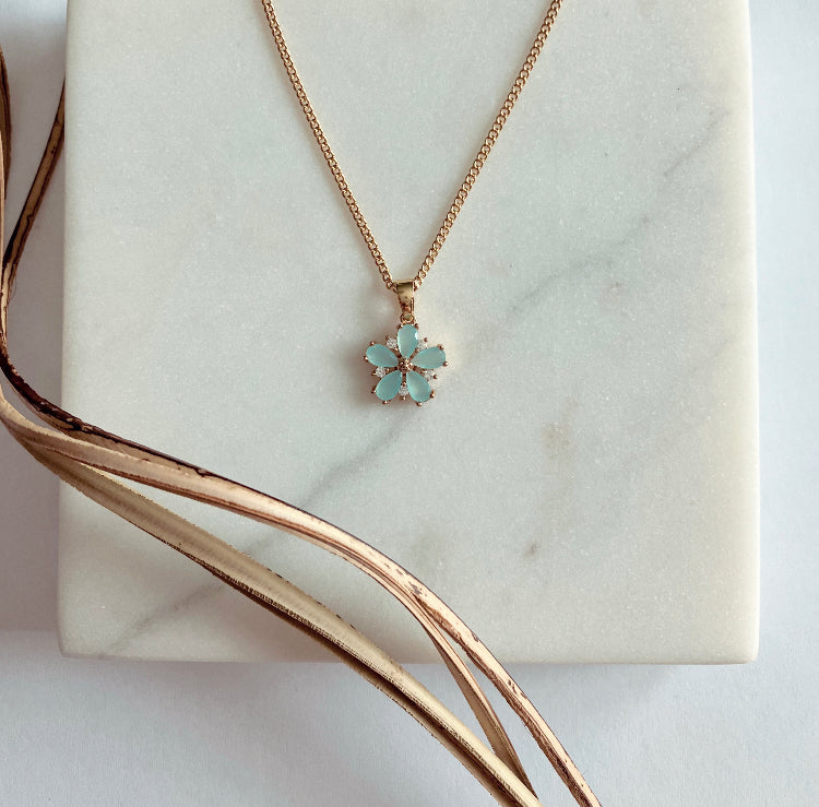18k gold plated flower necklace