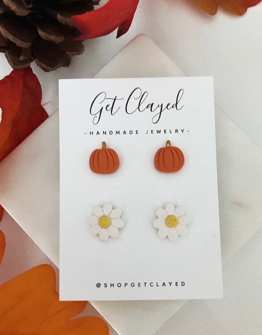 Pumpkin / daisy stud set