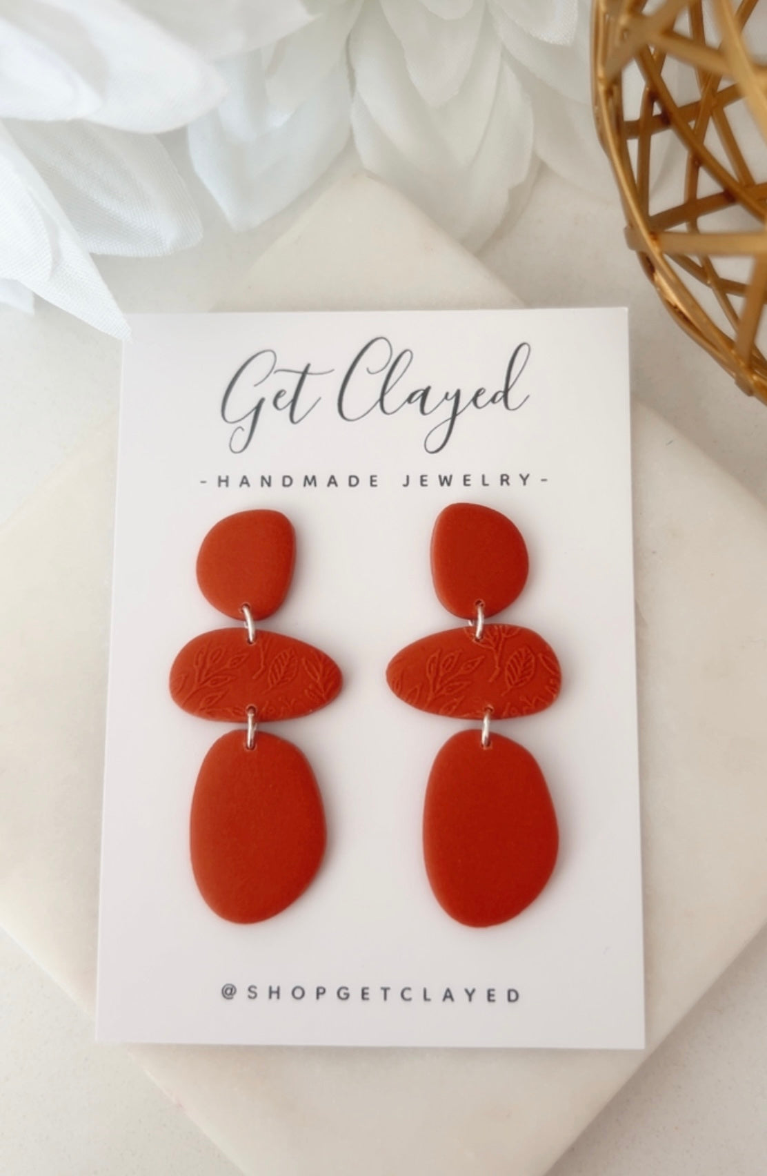 Organic fall dangle with pattern