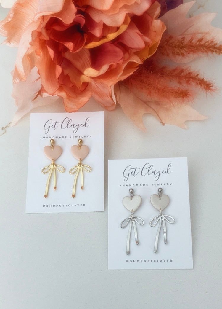 Bow + heart (18k or white gold plated)