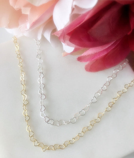 Dainty heart necklace