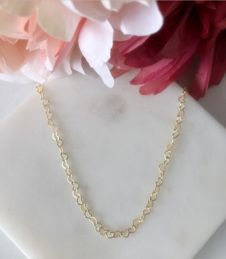 Dainty heart necklace