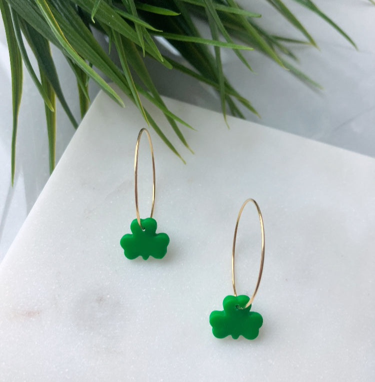 Clover leaf hoops